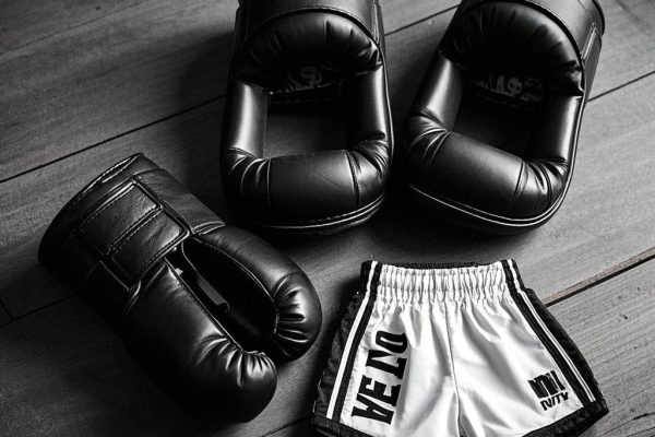 Peralatan Wajib dalam Latihan Muay Thai: Dari Sarung Tangan hingga Shin Guard